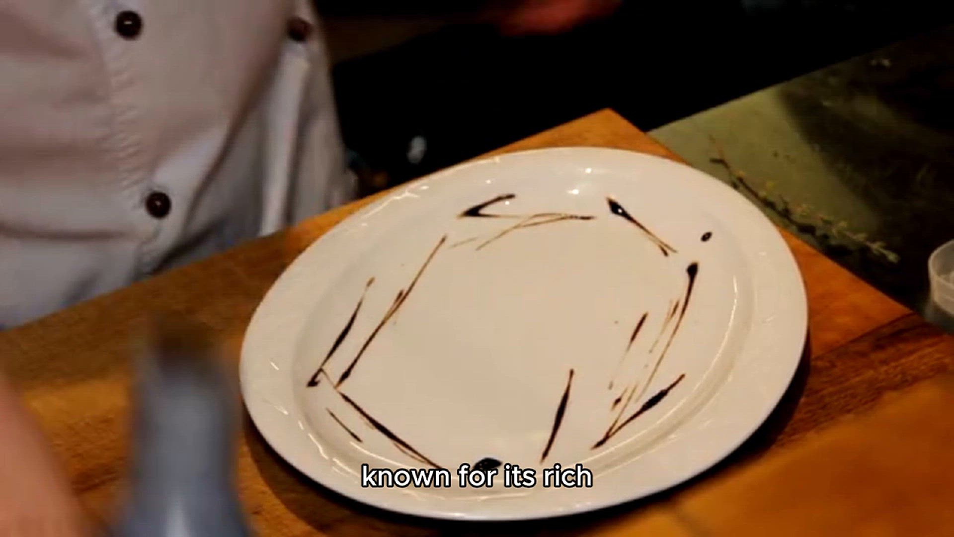 Video thumbnail for Chocolate cake