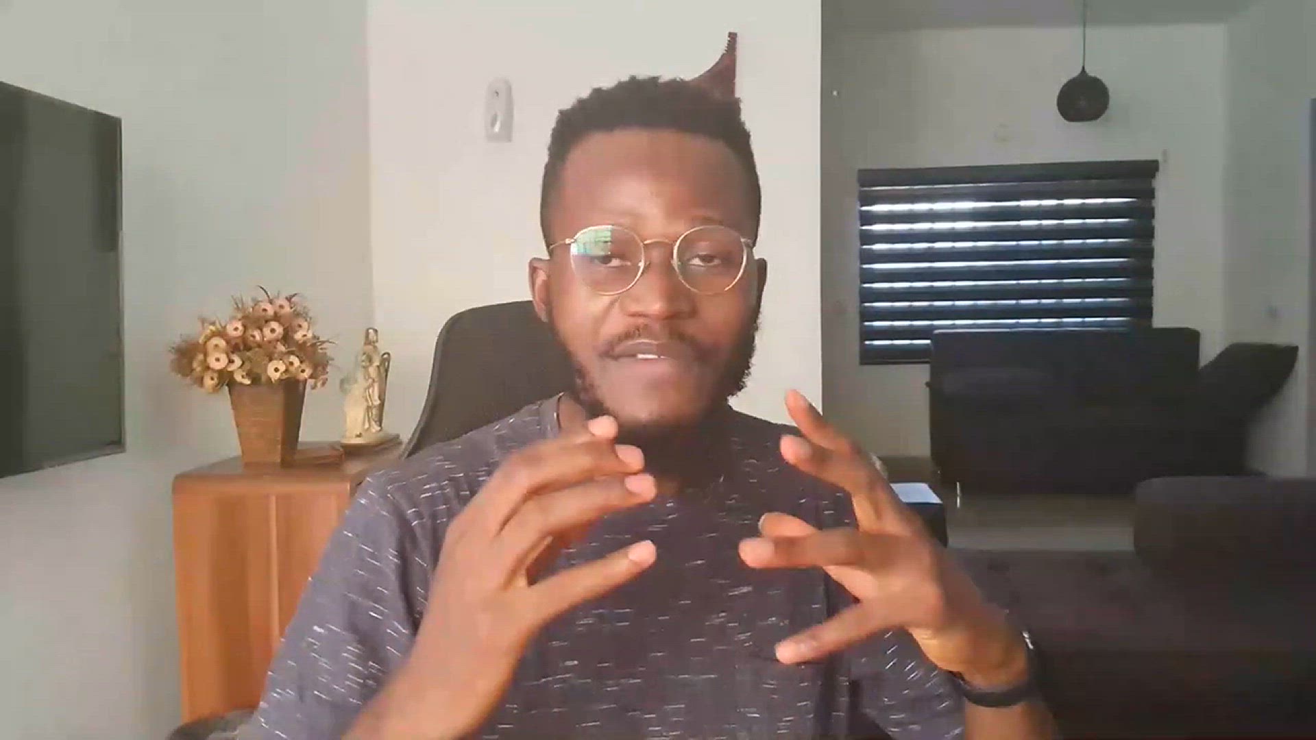 'Video thumbnail for How to Make Money on Fiverr in 2024 [Without Skills]'
