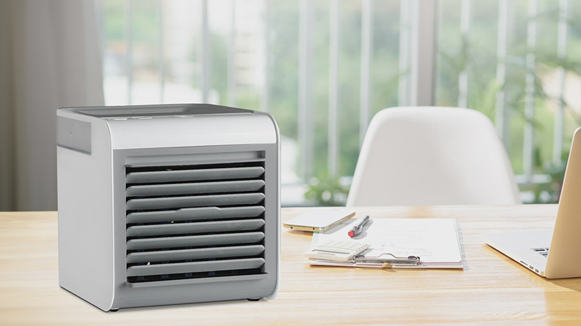 'Video thumbnail for BLACK+DECKER Desktop Air Cooler and Portable Fan, 3-Speed Evaporative Air Cooler '