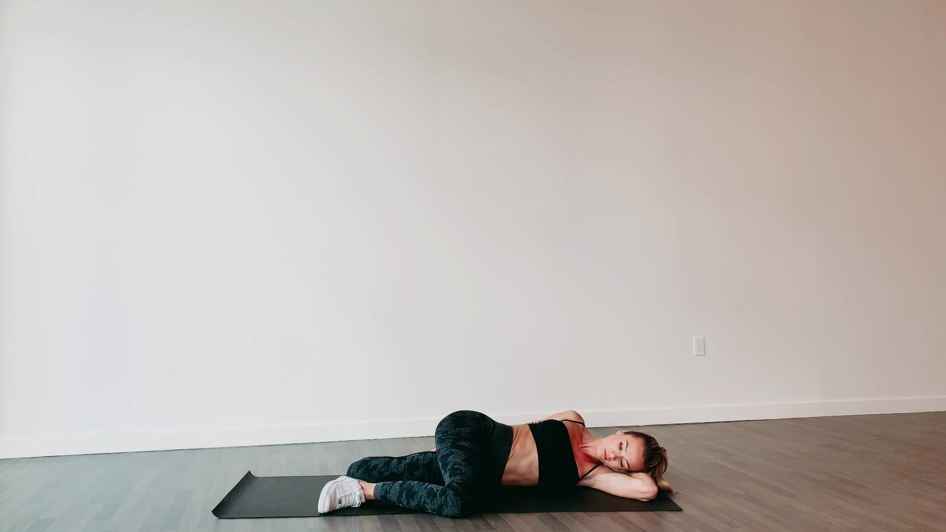 Video thumbnail for Pretzel Stretch