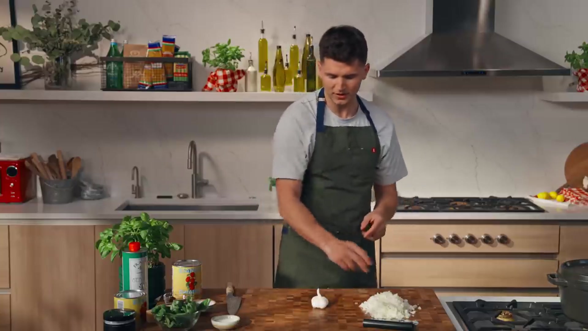 Video thumbnail for My Perfect Spaghetti & Meatballs Recipe (720p 30fps)