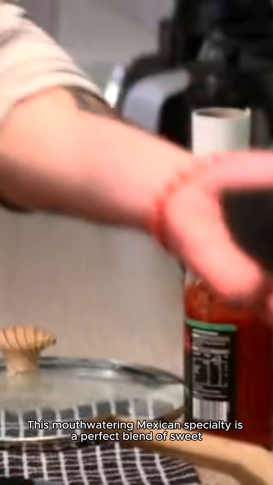 Video thumbnail for Chiles en Nogada