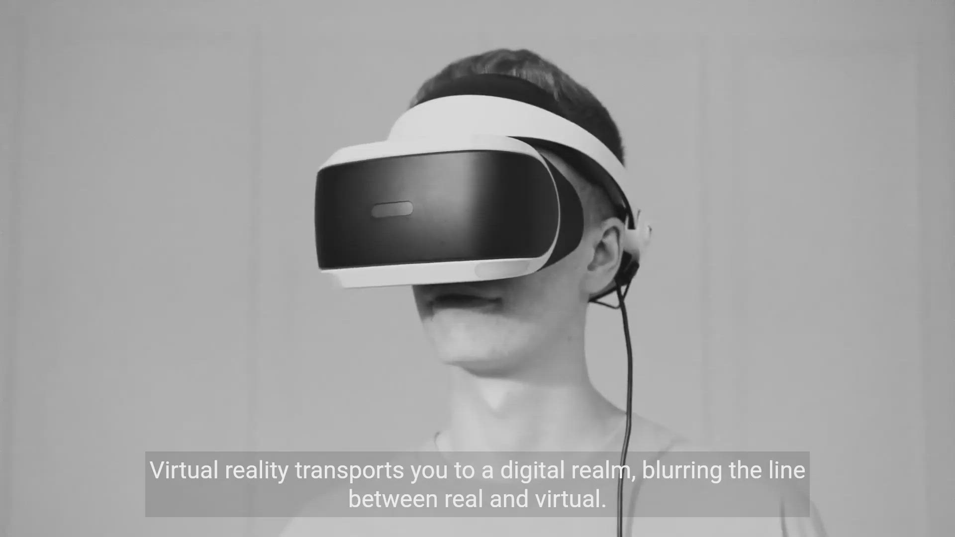 'Video thumbnail for Simplified Virtual and Augmented Reality Explanation'