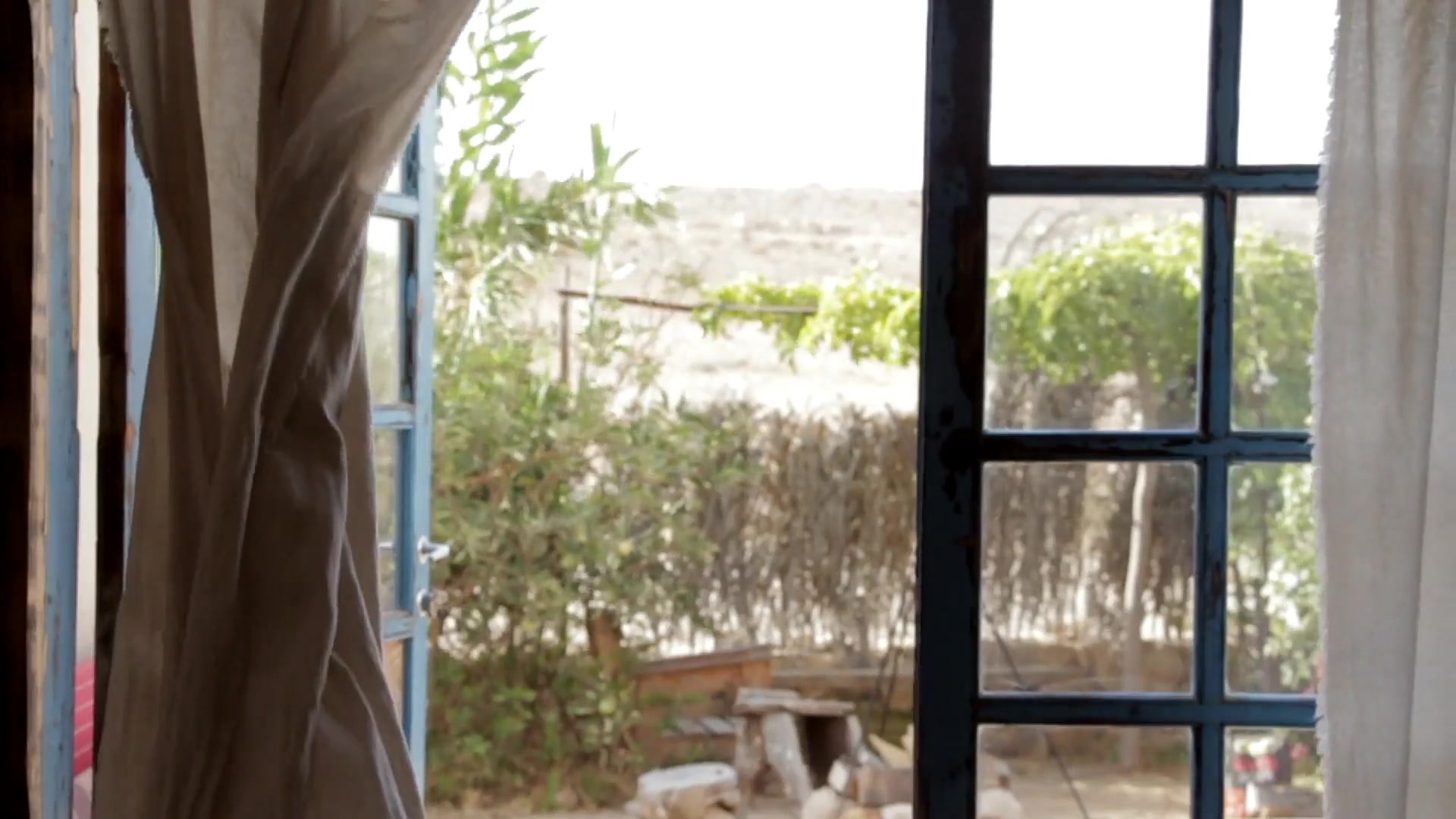 Video thumbnail for Pragmatics Made Easy: Understanding Real-Life English