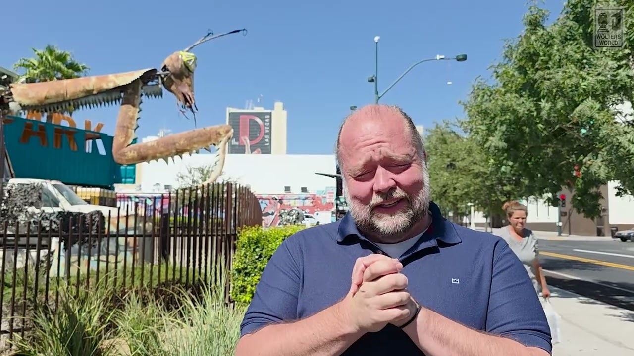 Video thumbnail for 10 Things I Wish I Knew Before Visiting Las Vega