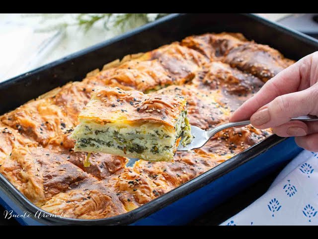 'Video thumbnail for Plăcintă cu brânză, SPANAC și KEFIR - rețeta delicioasă de BUREK cu spanac'