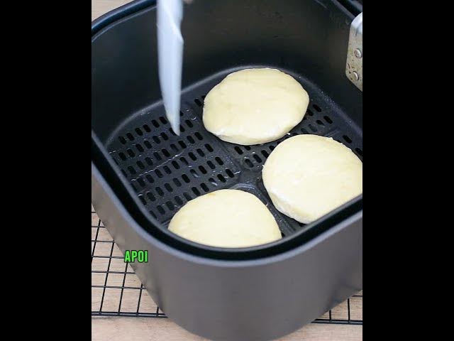 'Video thumbnail for 🍩 Cele mai bune gogoși la airfryer! #bucatearomate #airfryer #gogoși'