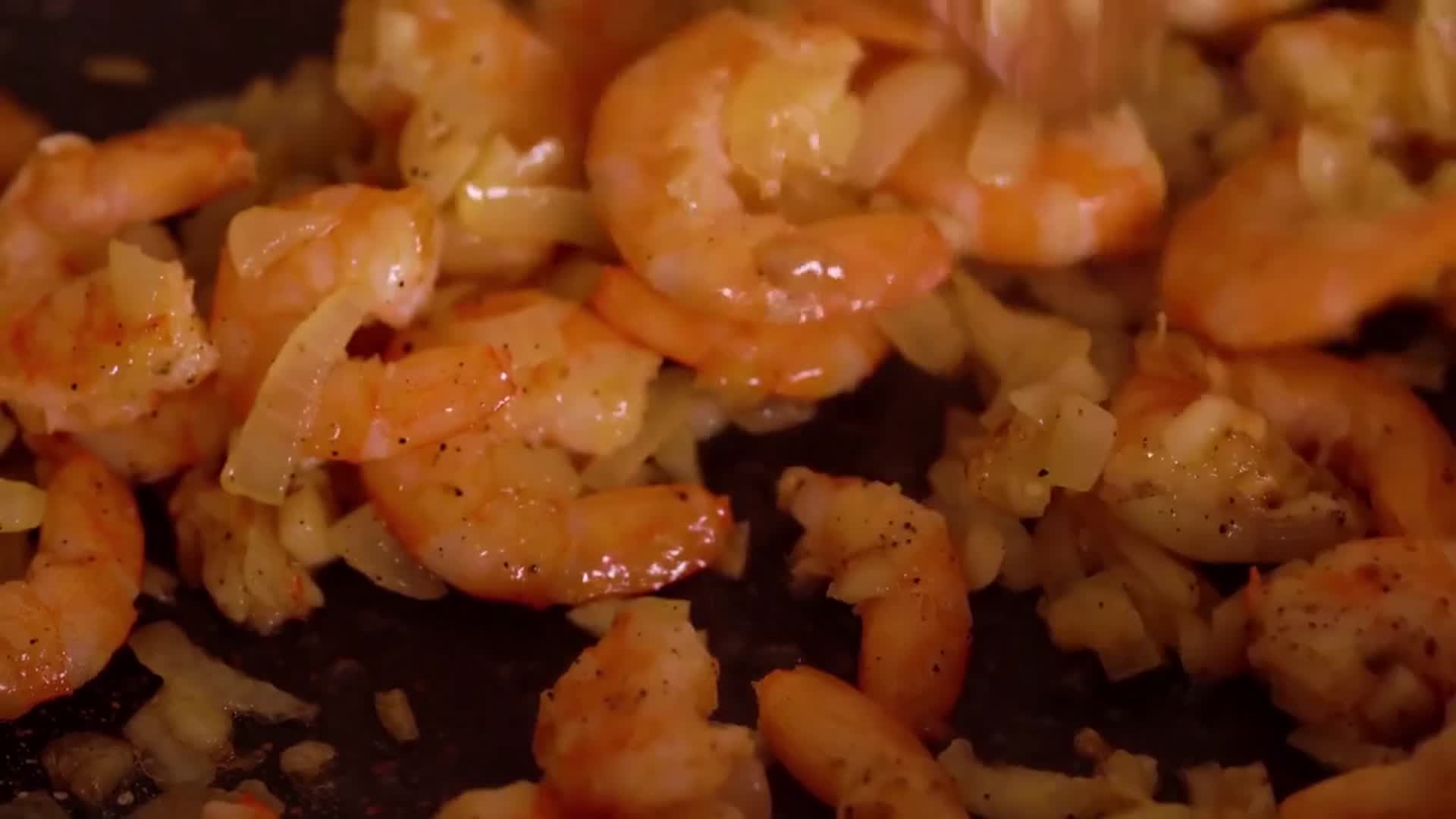 Video thumbnail for Shrimp Scampi Recipe