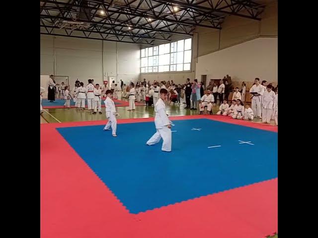 Video thumbnail for Karateka de la SCM Zalău participă la faza zonală a Campionatului Național de Karate Tradițional 2