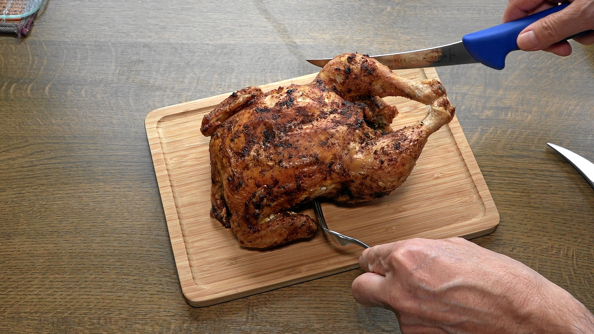 Video thumbnail for ganzes Brathähnchen im Airfryer