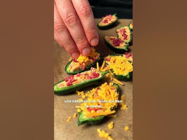 'Video thumbnail for Der NFL-Gameday-Hit: Mit Tortillas überbackene Poppers #chiofootball #shorts mit @ChioDeutschland'