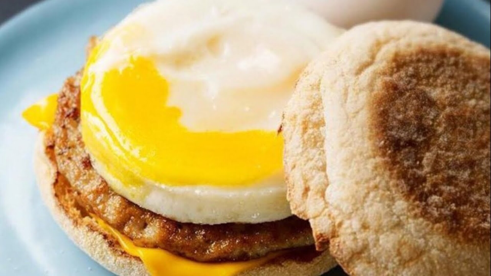'Video thumbnail for Even McDonald's Staff Won't Order These Menu Items'