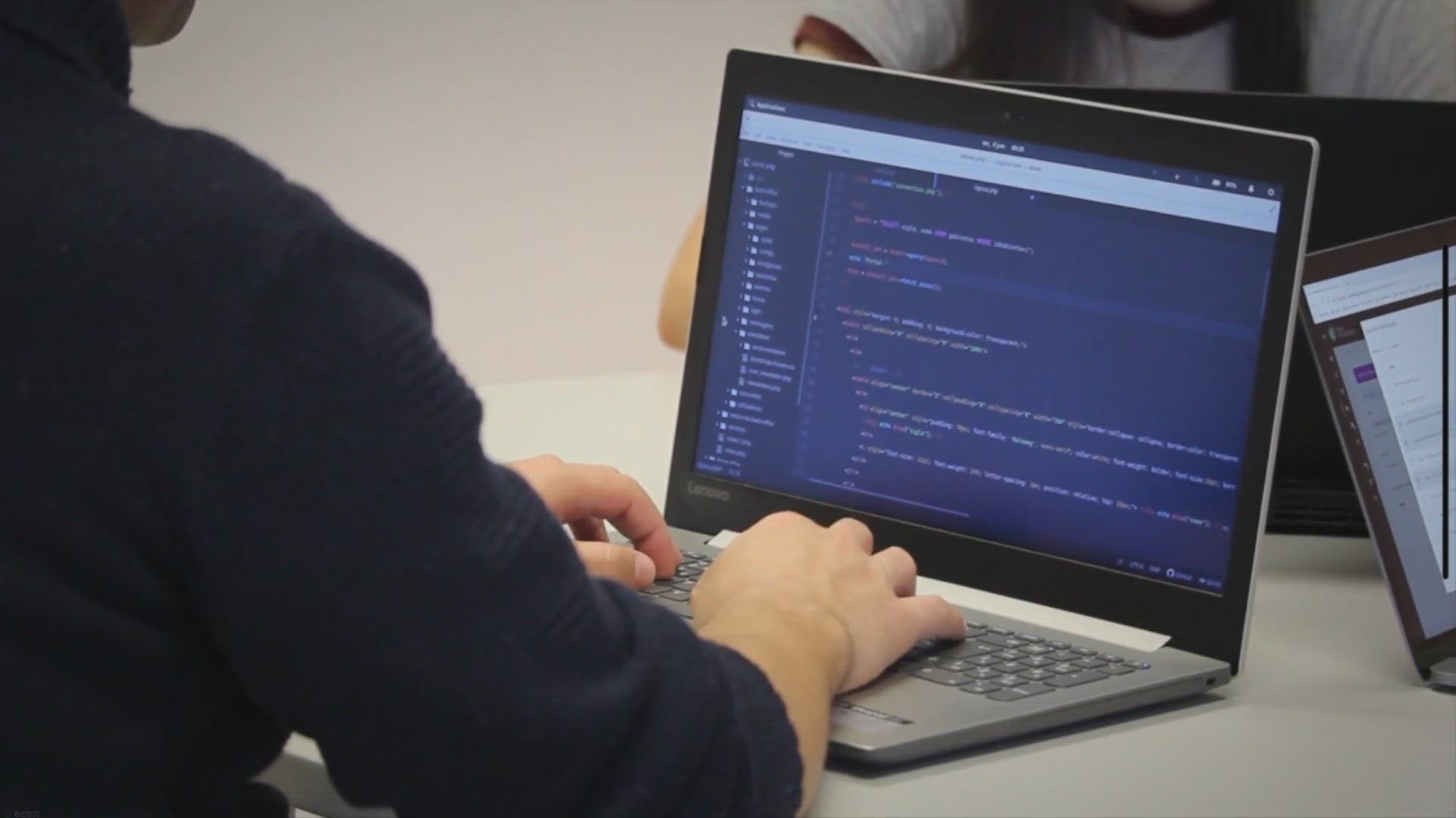 'Video thumbnail for Python Jobs in Dubai: A Comprehensive Guide'