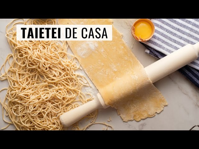 'Video thumbnail for Cum să faci cei mai buni TĂIEȚEI de casă cu OU. Rețeta simplă, fără mașină de paste!'