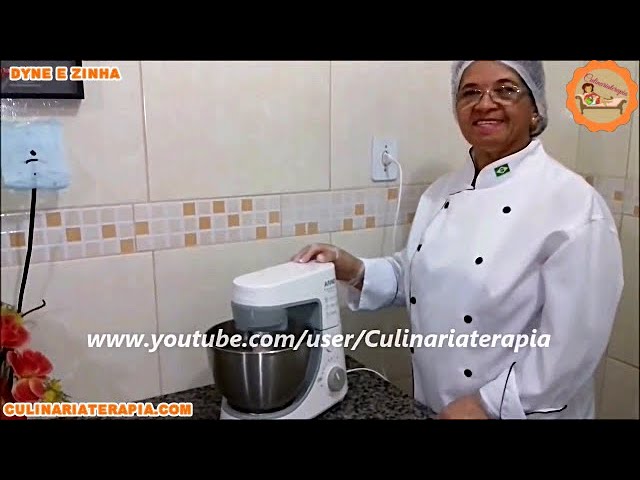 'Video thumbnail for MASSA PARA PIZZA E PÃO NA BATEDEIRA ARNO PLANETÁRIA | RECEITA DE PÃO CASEIRO FÁCIL'