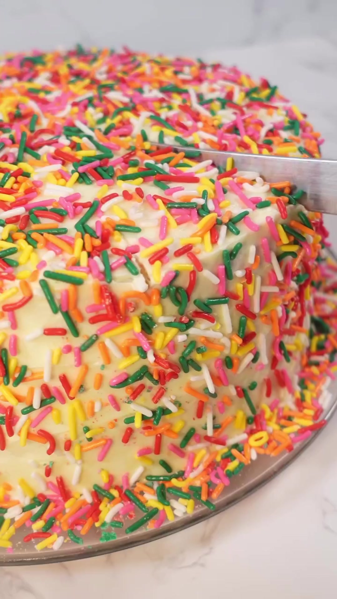 Video thumbnail for CONFETTI CAKE