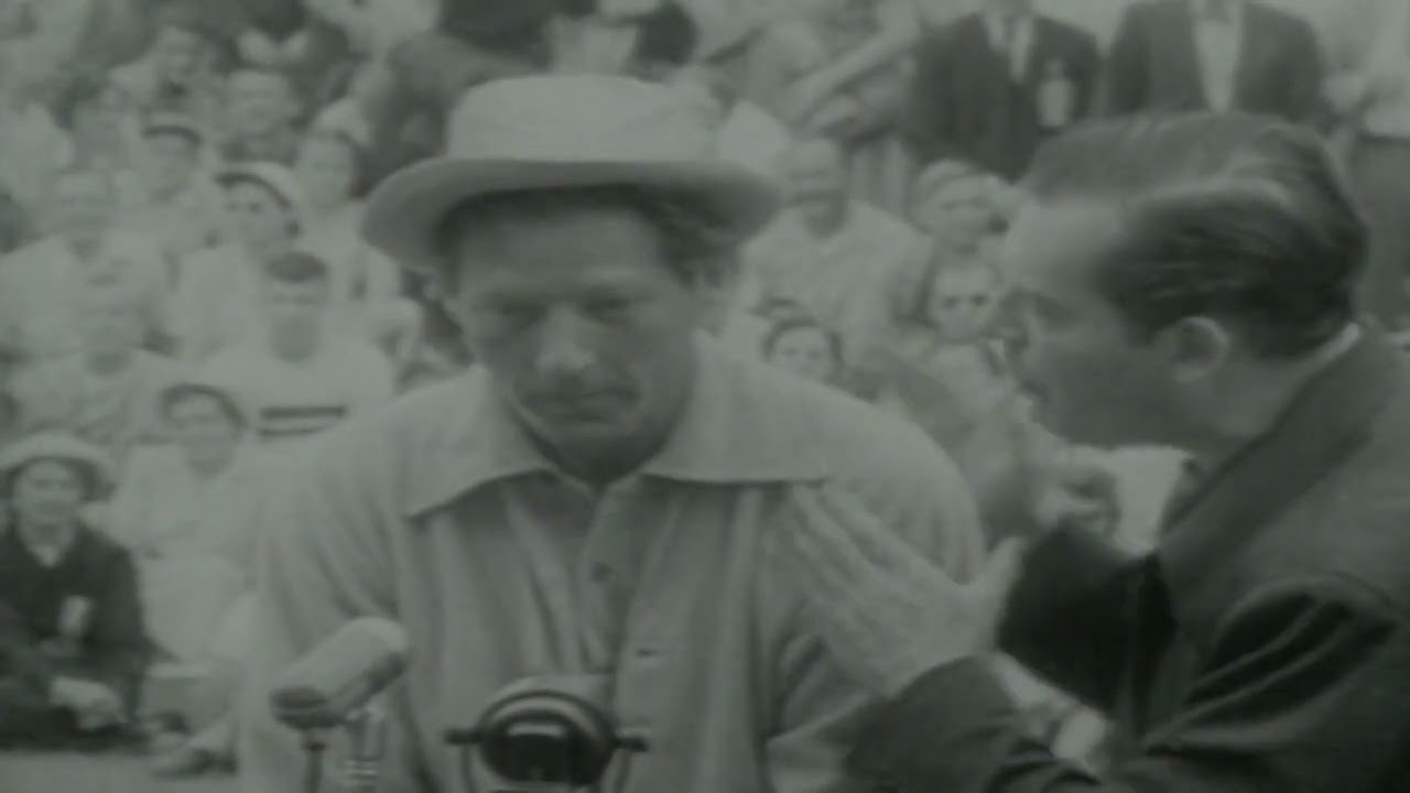 'Video thumbnail for Bob Uecker introduces Wacky Classic Golf clip for Episode 13 of The Wacky World of Sports'