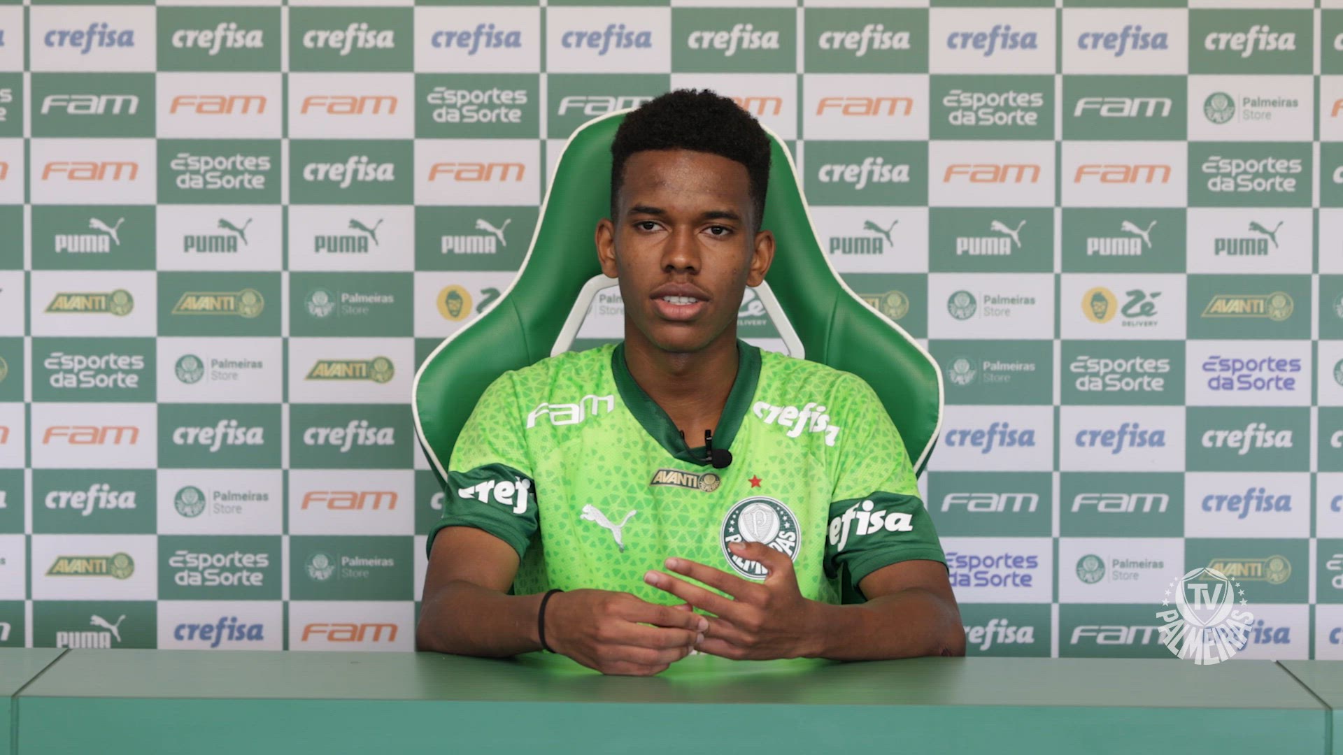 Video thumbnail for Estevão, atacante do Palmeiras, fala sobre clássico contra o São Paulo