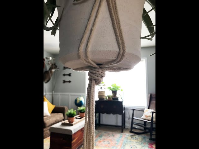 Video thumbnail for How to Make a Plant Hanger Basket