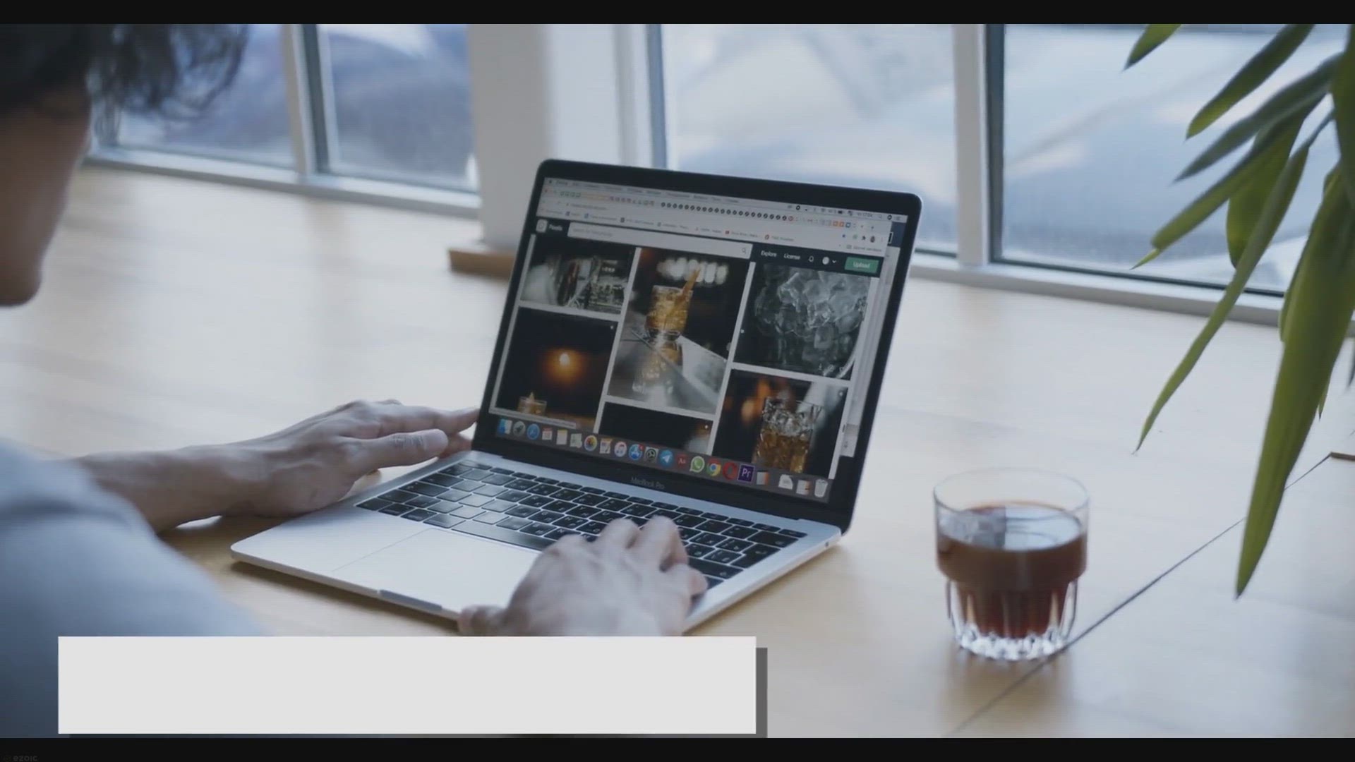 'Video thumbnail for How to Add or Remove a Folder in Gallery in Windows 11 File Explorer?'