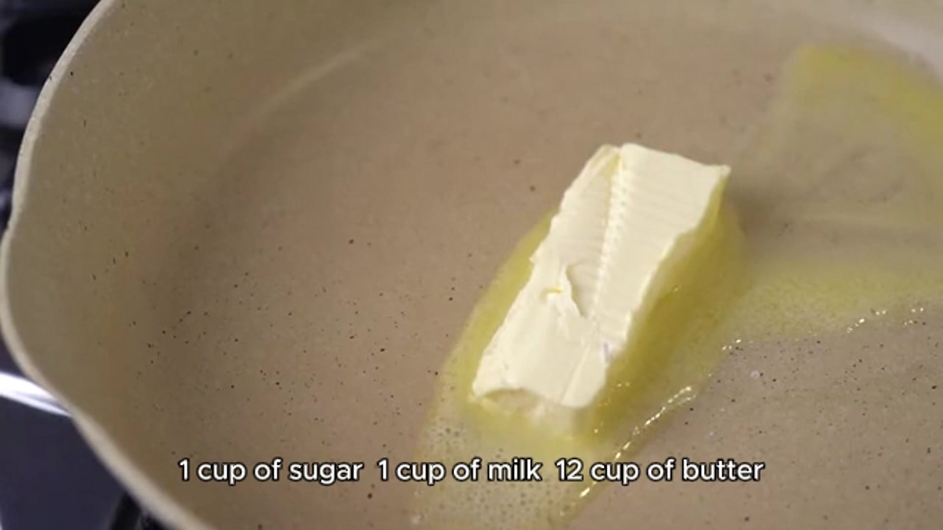 Video thumbnail for Perfect Pecan Cream Pie Recipe