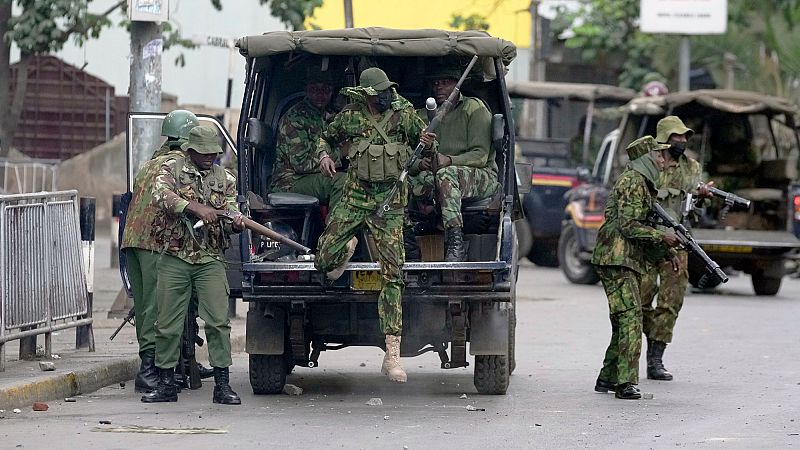 'Video thumbnail for Fearing protests, Kenyan authorities barricade capital'