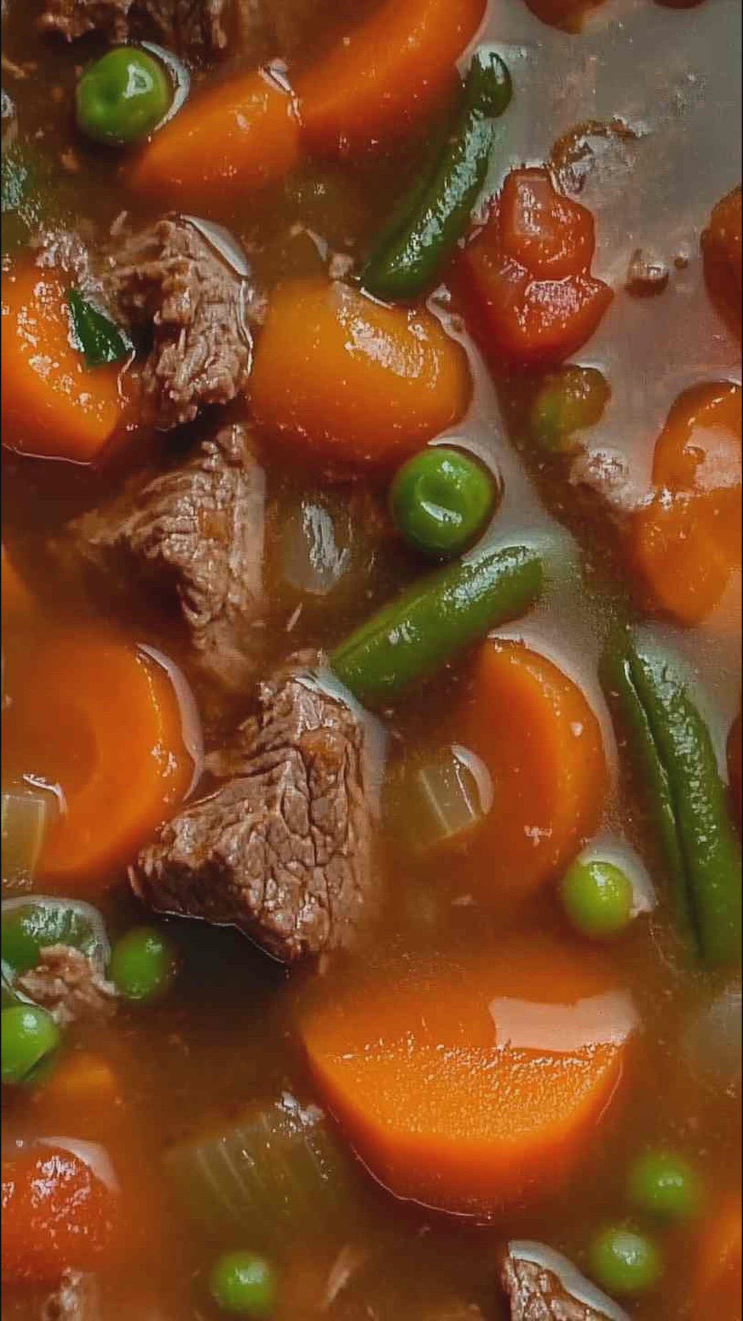 'Video thumbnail for Classic Crock Pot Beef and Garden Veggie Soup'