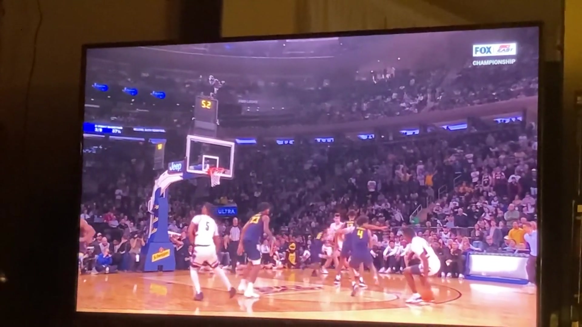 'Video thumbnail for streampunksports: tristan newton clutch buzzer beater gives uconn lead vs marquette!'