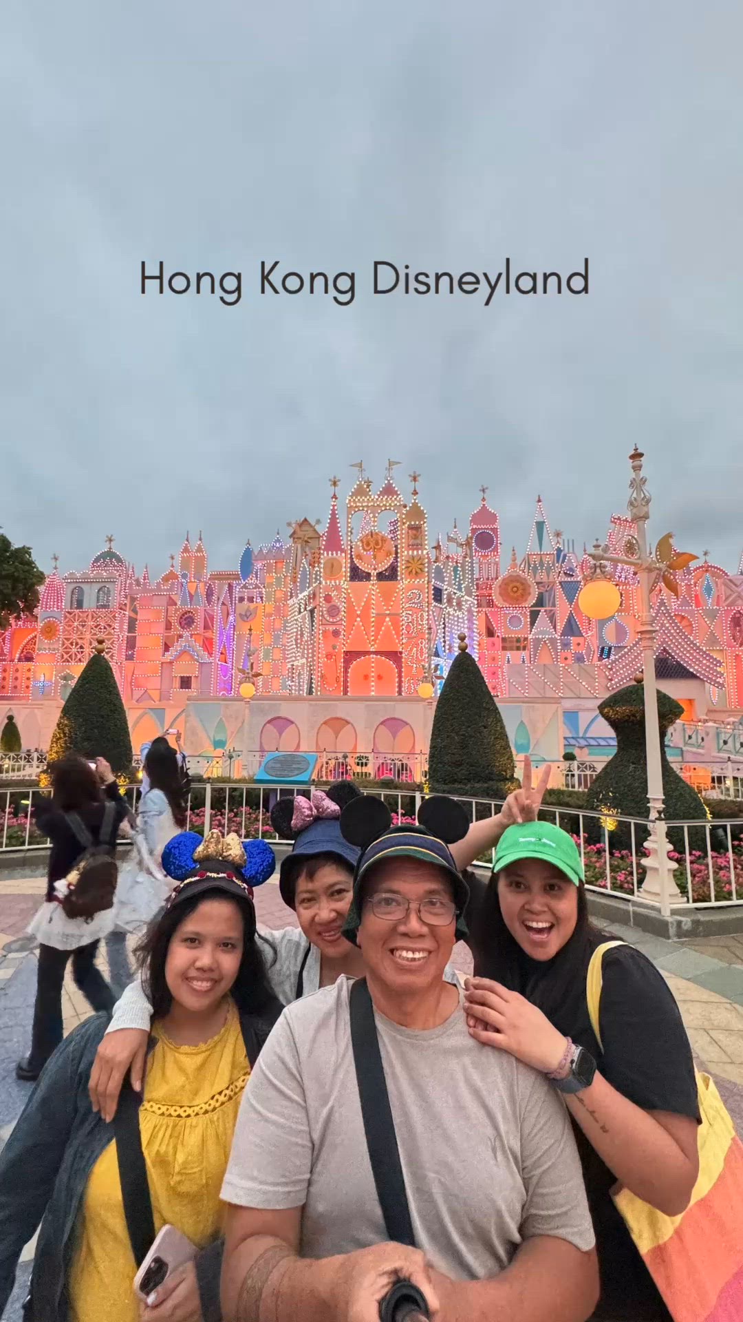 Video thumbnail for it's a small world, Hong Kong Disneyland