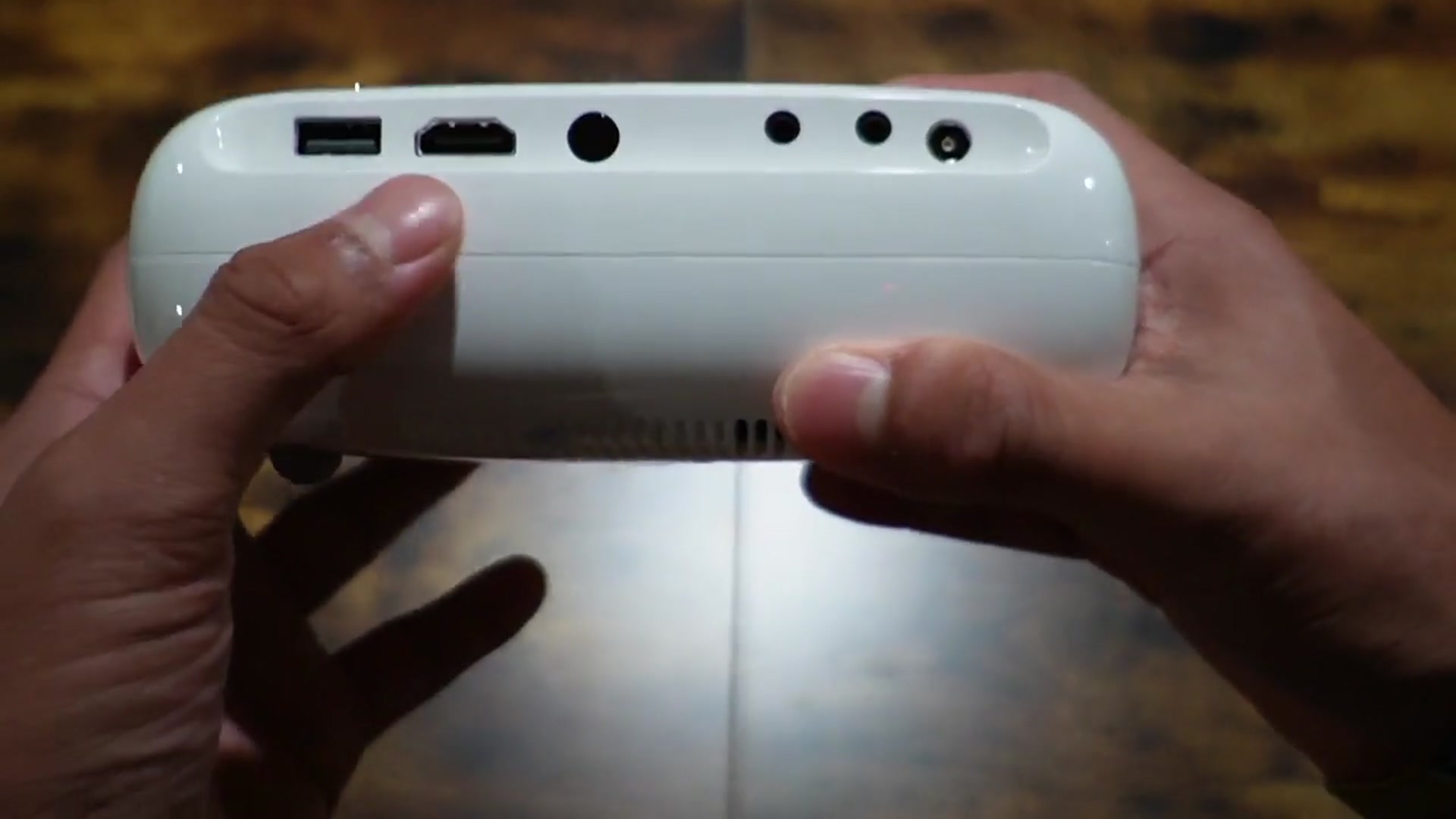 'Video thumbnail for HIPPUS Portable Mini Projector Review'