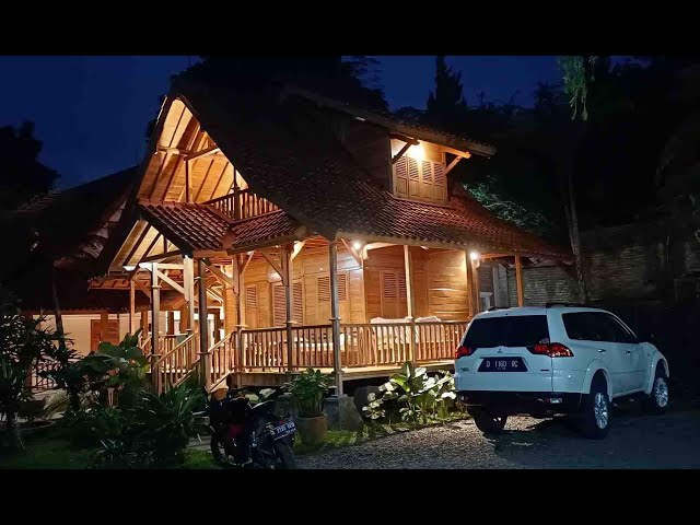 Video thumbnail for Villa Jati Pagerwangi  -  Exterior