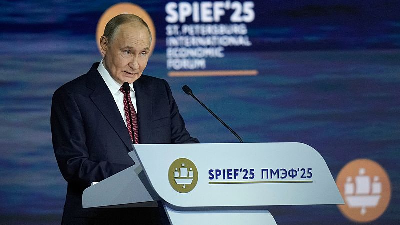 'Video thumbnail for Putin downplays threat of recession at Saint Petersburg Forum, points to growth in manufacturing'