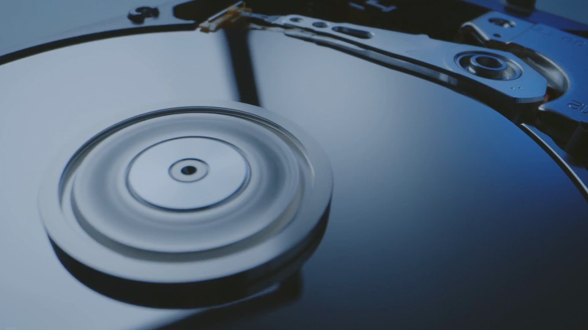 'Video thumbnail for Free Giveaway Hard Disk Sentinel (HDSentinel): Monitor HDD and SSD with Ease'