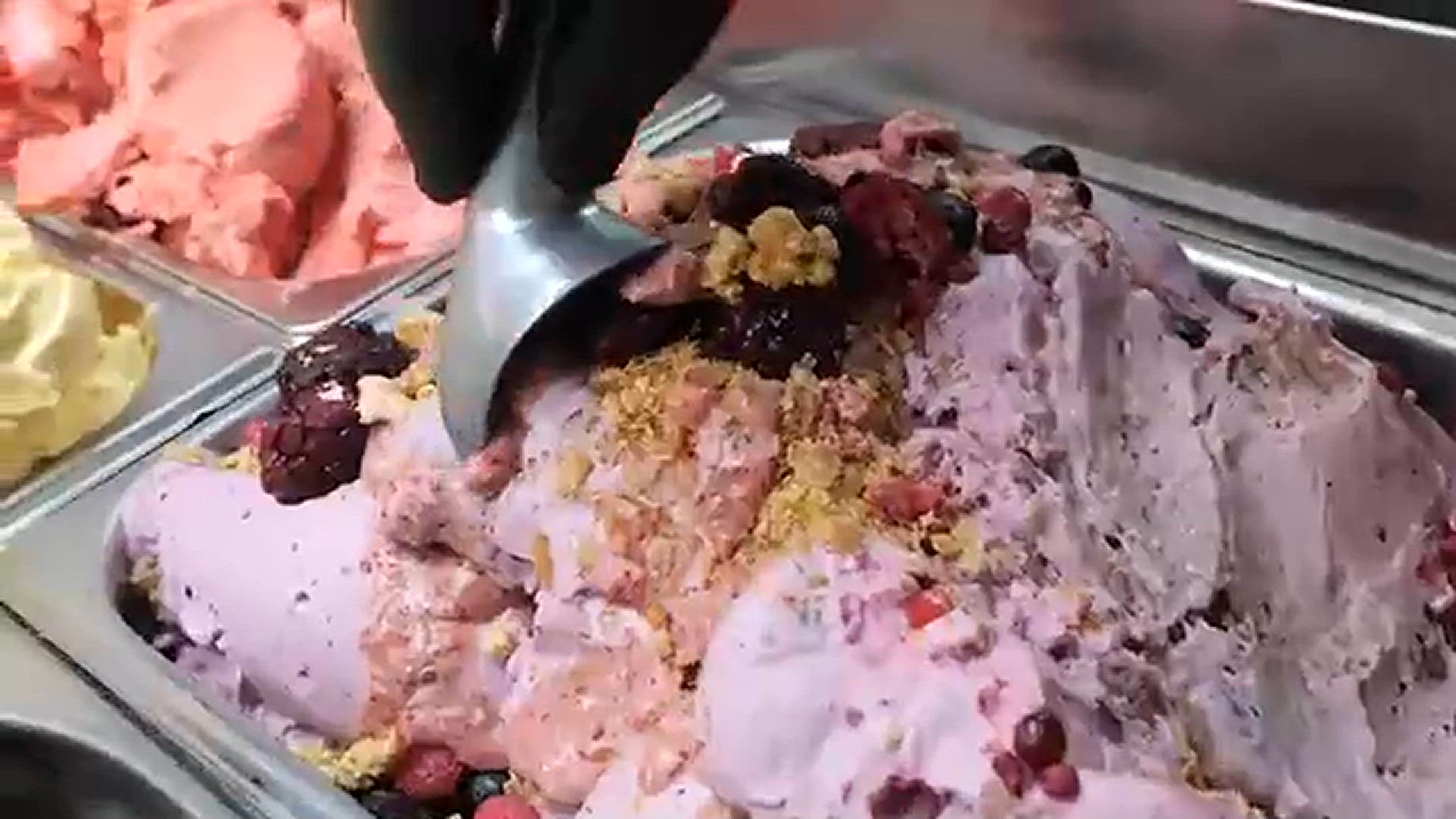 Video thumbnail for Italian Style Gelato Making - 7 Senses Gelato (Chiang Mai, Thailand)
