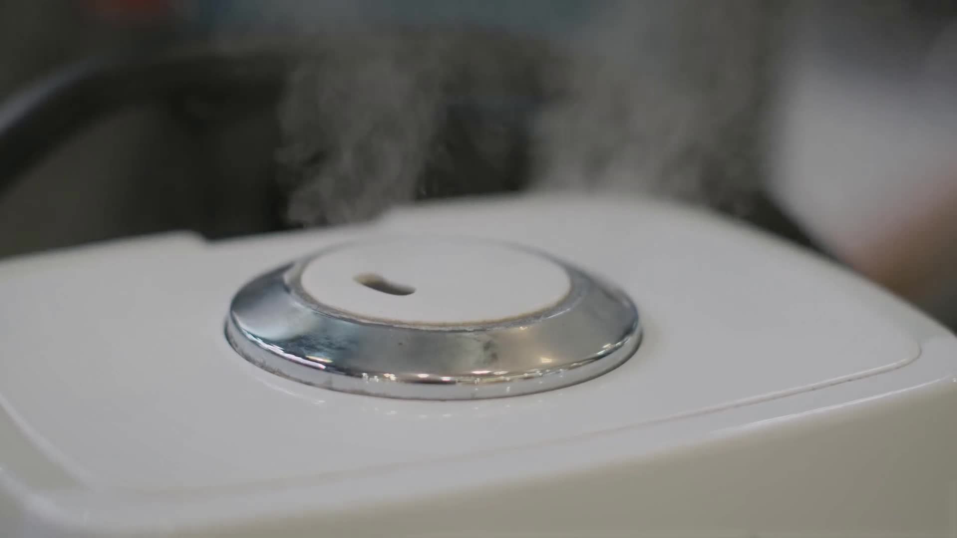 Video thumbnail for Why Your Humidifier Isn’t Misting (Quick Fix Guide)
