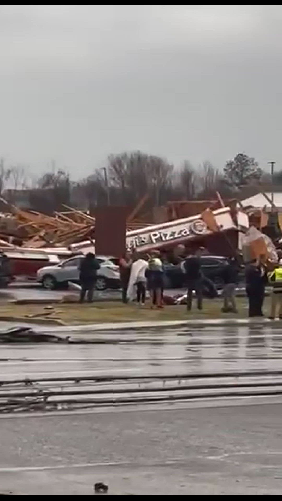 Video thumbnail for Tornado Emergency issued for Hendersonville, Tennessee and surrounding area