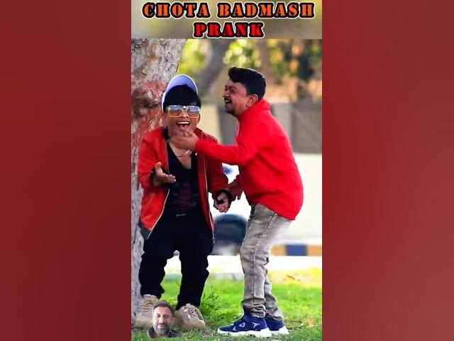 Video thumbnail for pase nikal #comedy #prank #shorts