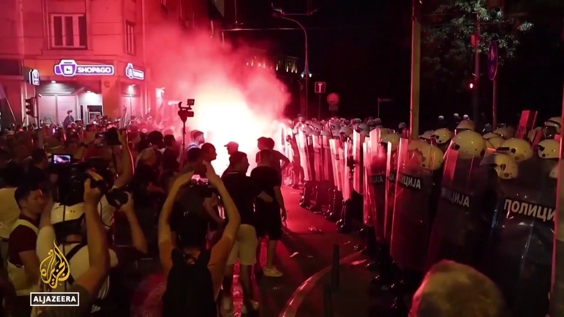'Video thumbnail for Serbian police arrest dozens in clashes with antigovernment protesters'