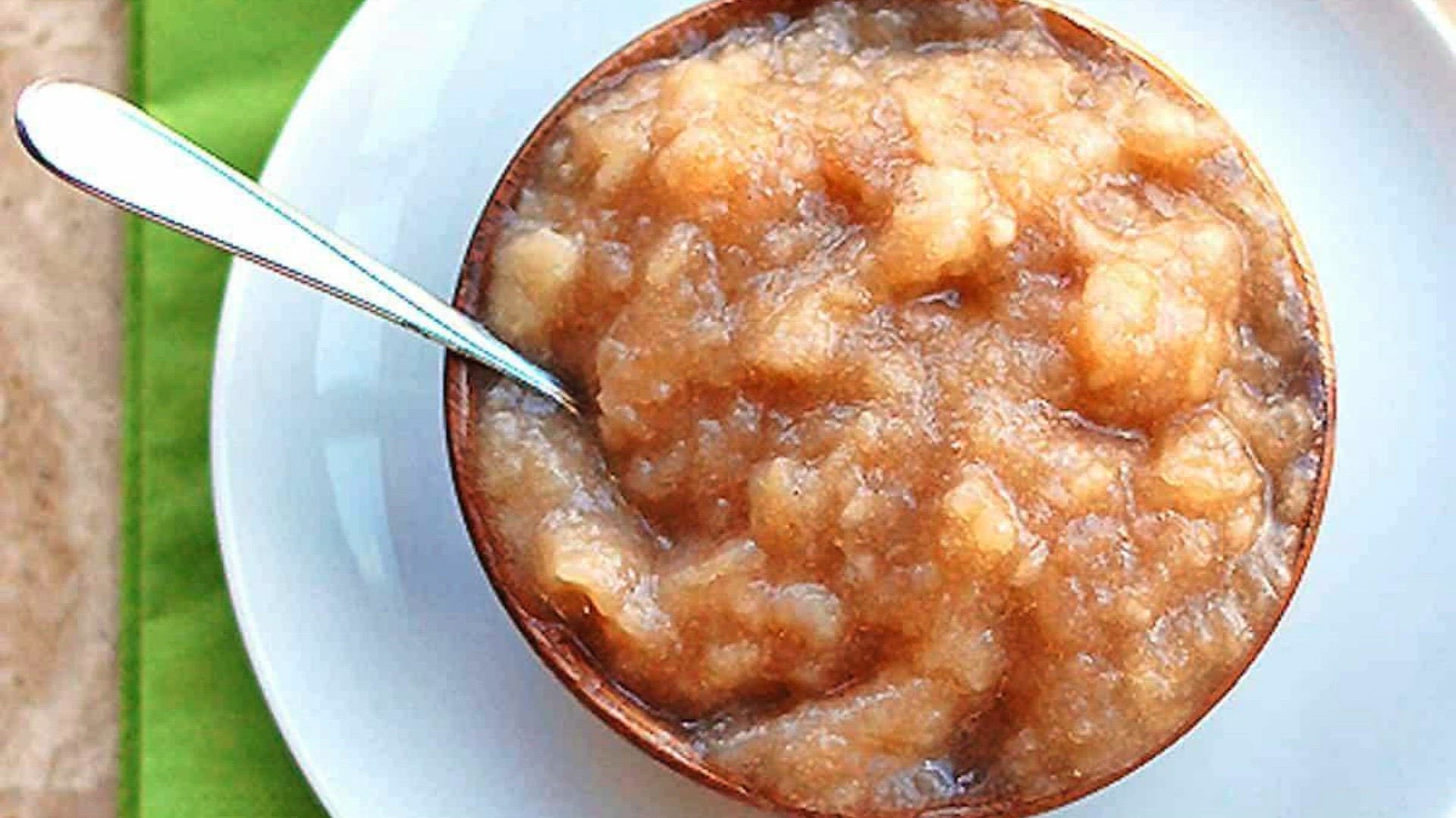 'Video thumbnail for Classic Homemade Applesauce  recipe'