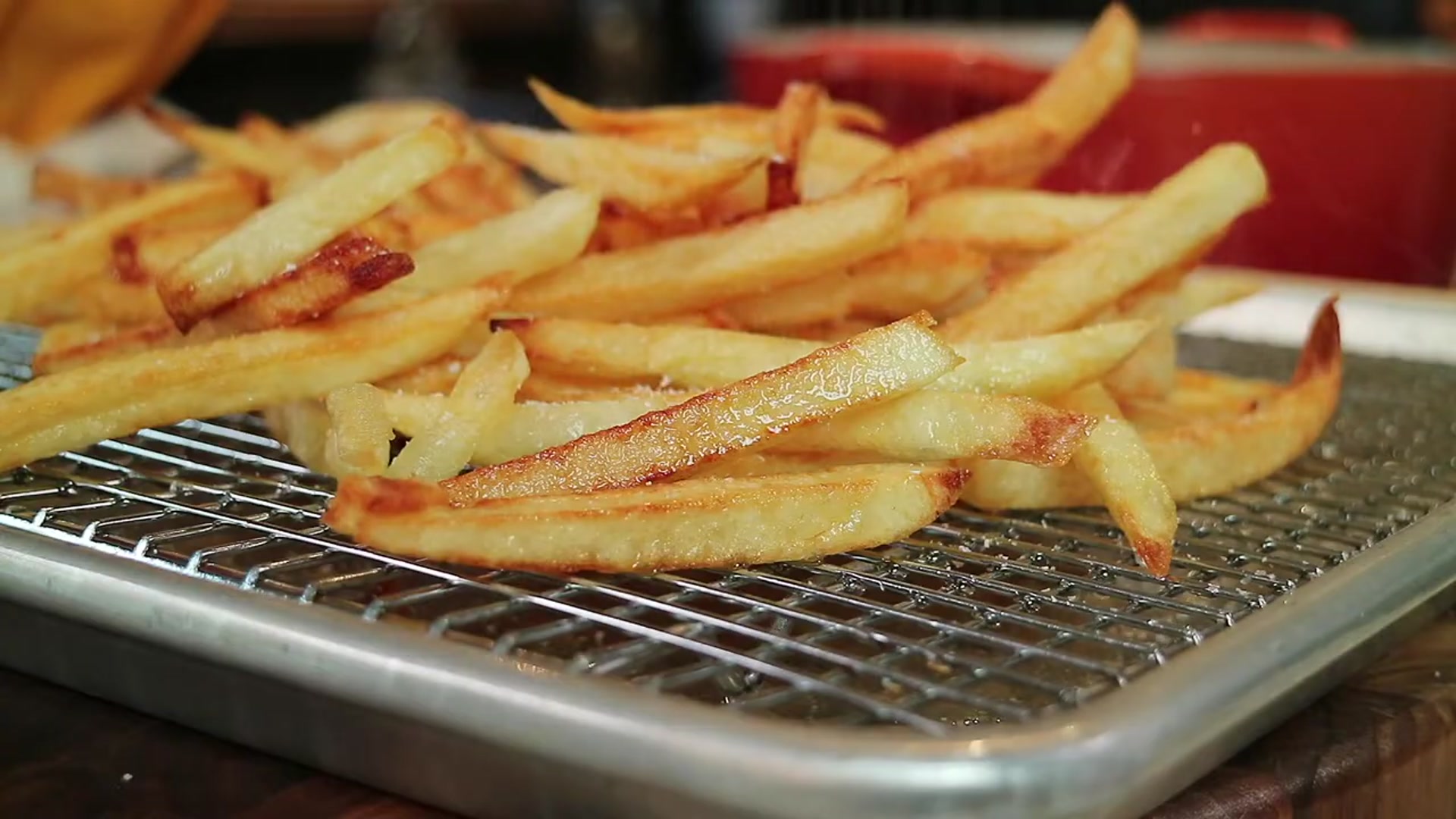 Video thumbnail for PARMESAN TRUFFLE FRIES (720p 30fps)