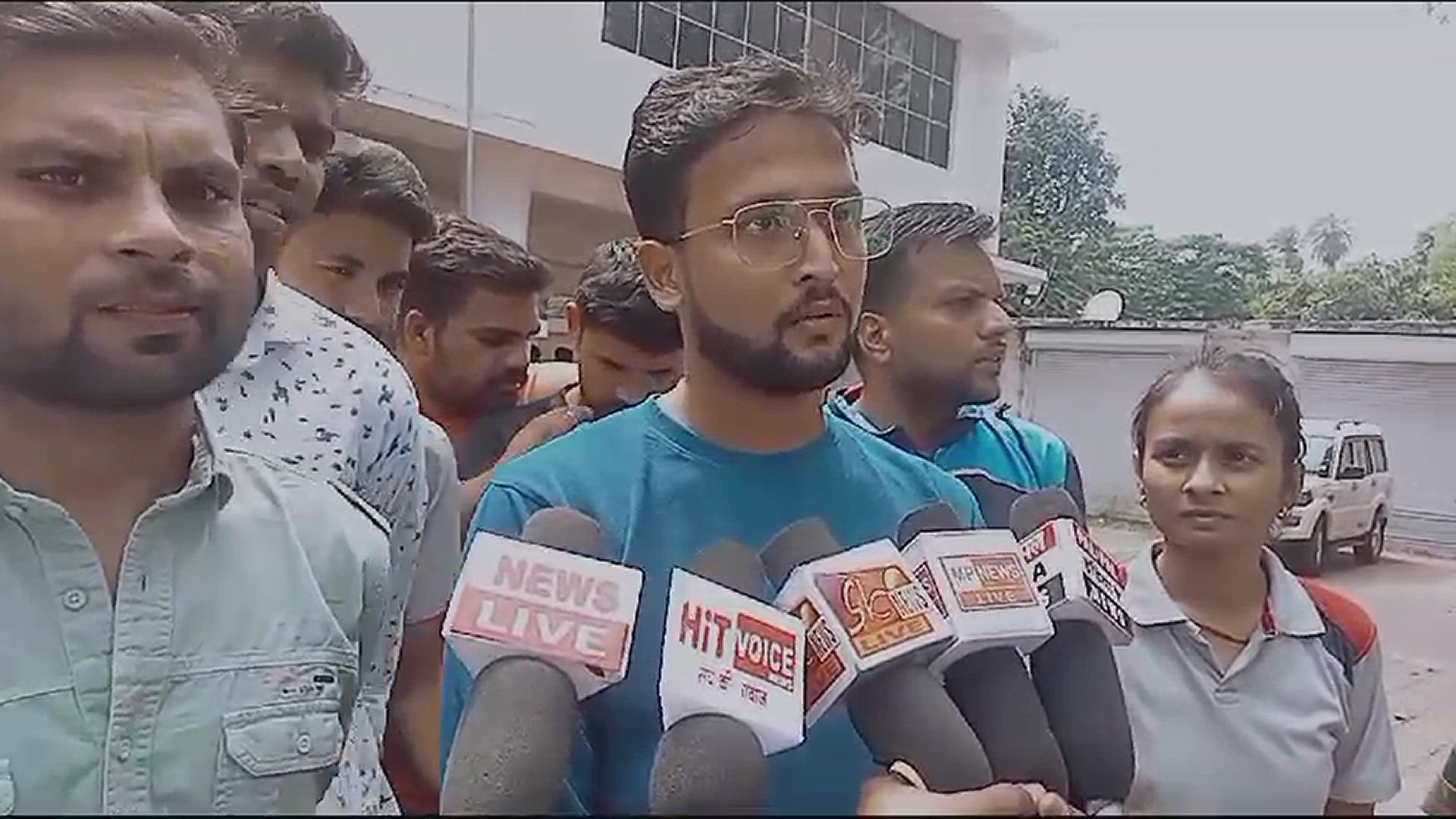 'Video thumbnail for Jabalpur News Today : पुलिस फिजिकल की तैयारी के ग्राउंड नहीं छात्रों ने पुलिस अधीक्षक से लगाई गुहार '
