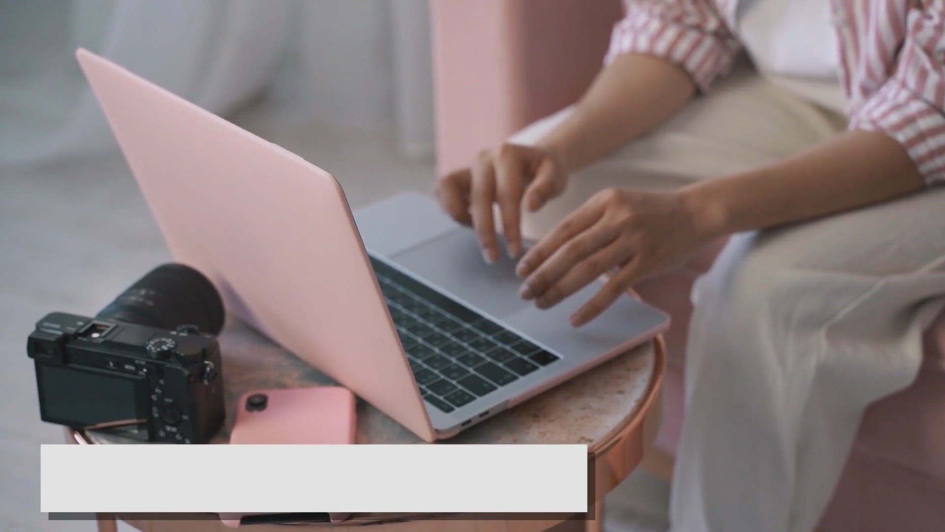 'Video thumbnail for How to Mirror Windows 11 or 10 Screen to Amazon Fire TV Stick?'