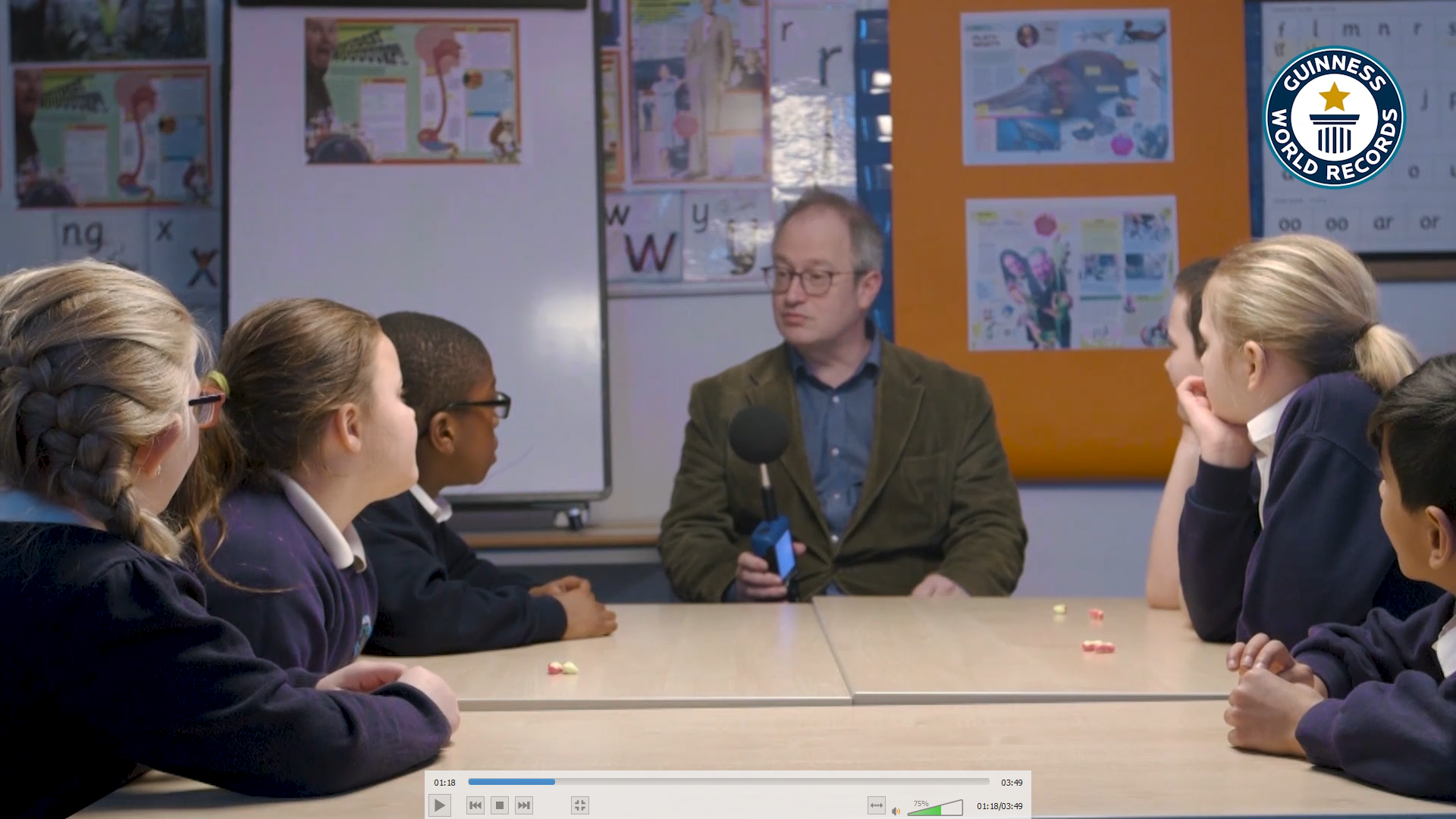 'Video thumbnail for Who Can Scream the Loudest, Decibel Challenge with Kids'