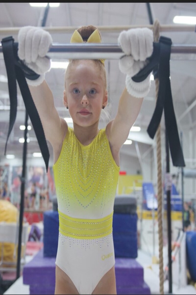 Video thumbnail for Most gymnastic bar toe-to-hand movements in 30 seconds (female) - 18 by Kynlee Heiman (USA)