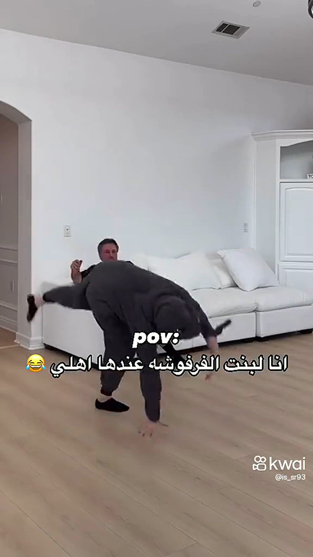 Video thumbnail for 5196459650765730101_play.mp4_logo_EG