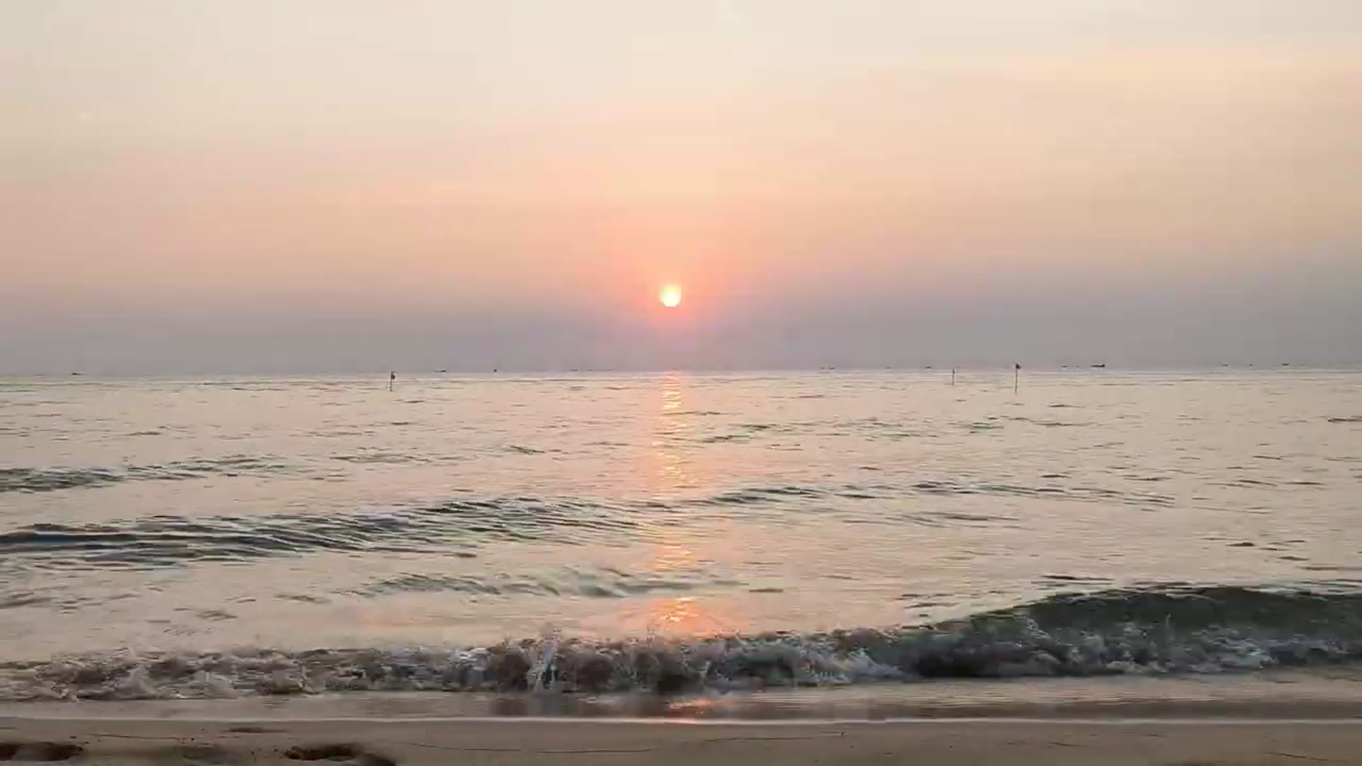'Video thumbnail for 12-Minute Sunset Meditation: Gong every 10 Seconds & Waves for Deep Relaxation'