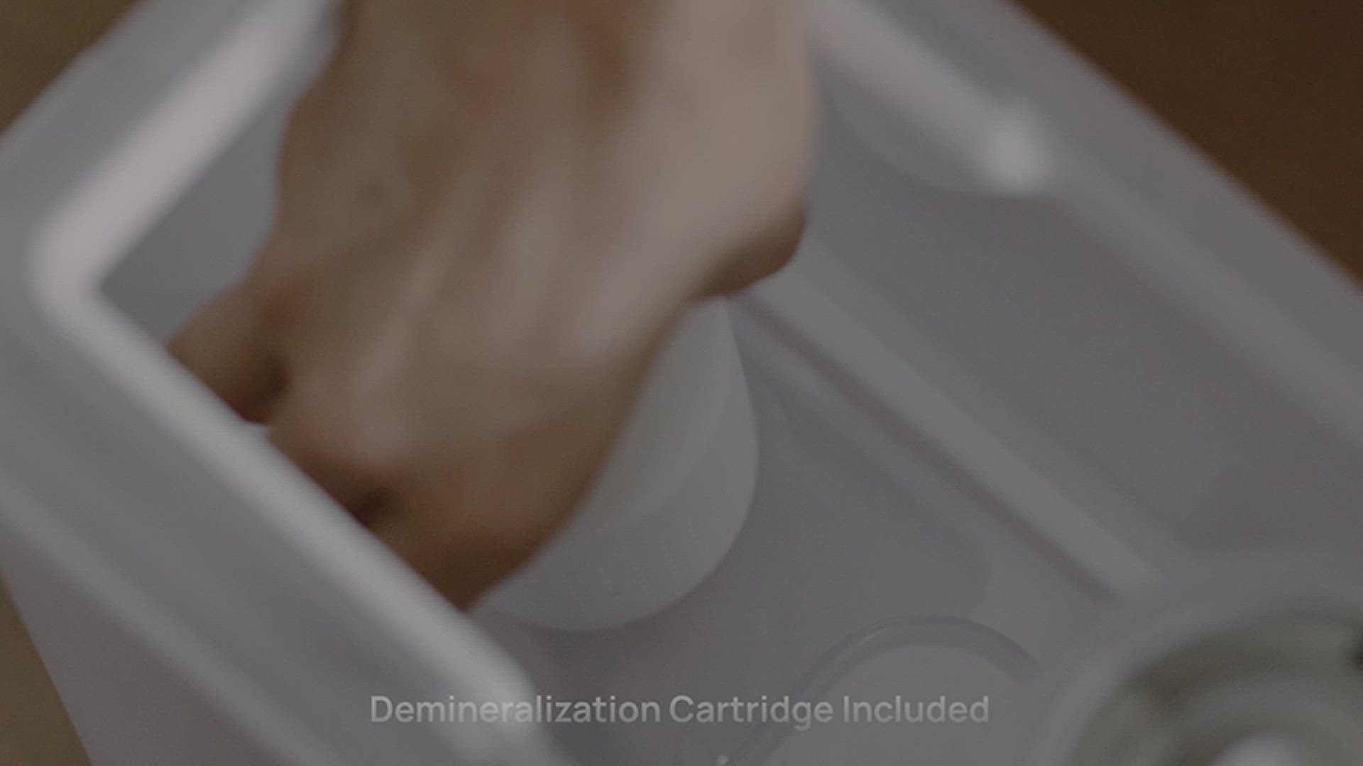 'Video thumbnail for Dreo Smart 5L Humidifiers for Bedroom, Top-filled, Quiet Cool Mist Ultrasonic Humidifier'