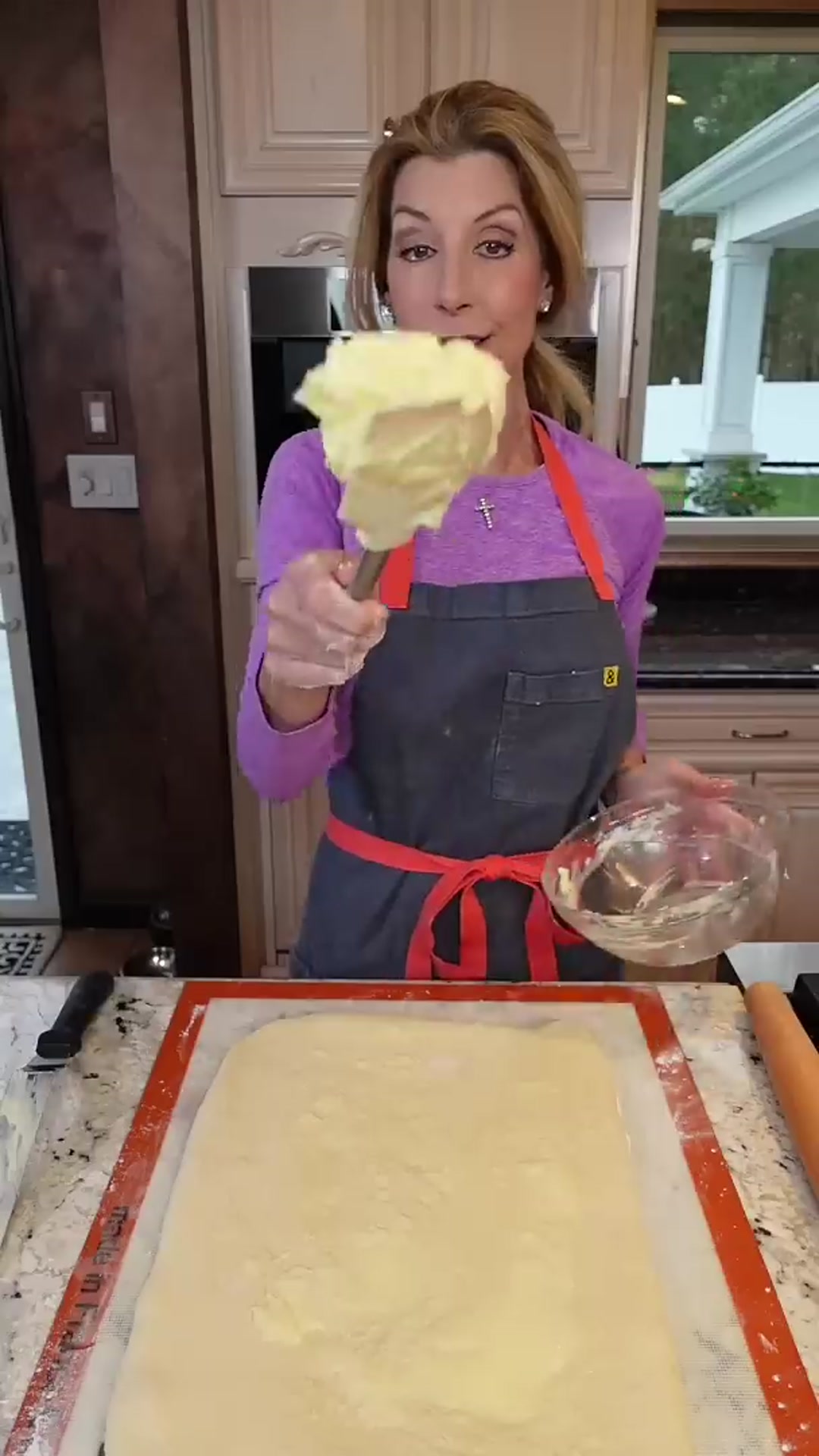 Video thumbnail for THE BEST Cinnamon Rolls (1080p 30fps)