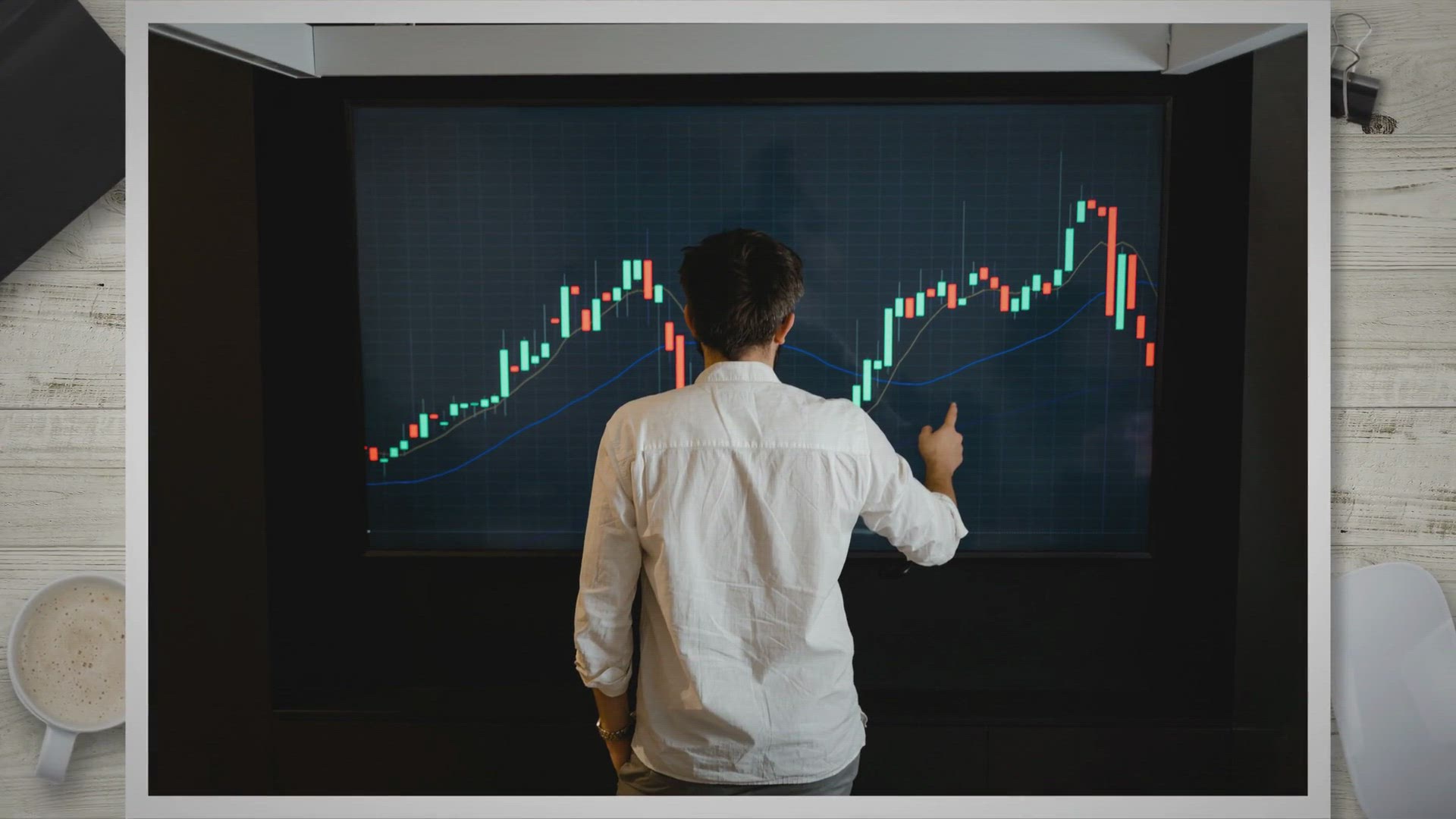 'Video thumbnail for Data Science vs Data Analytics: Unveiling the Distinctions'