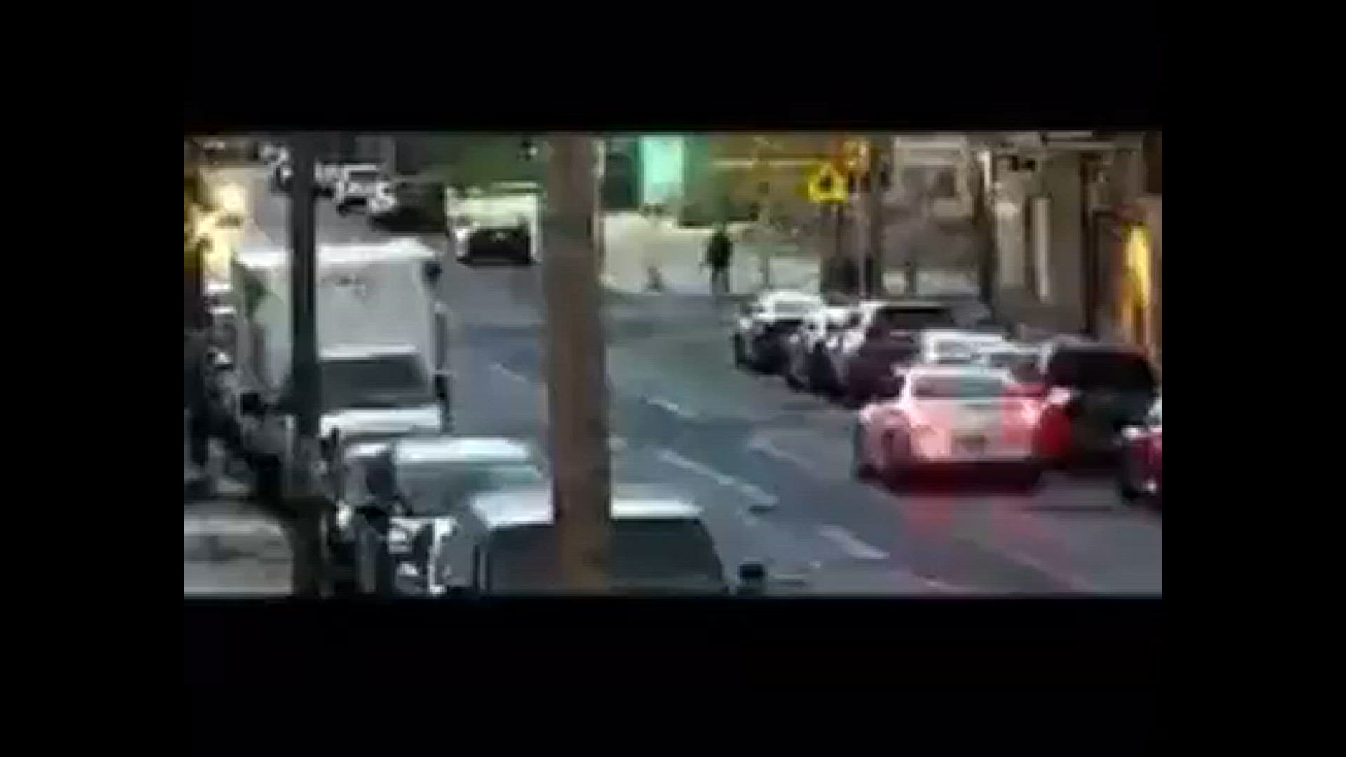 Video thumbnail for Gunman wearing ballistic vest kills 4, injures 2 children in Philadelphia mass shooting